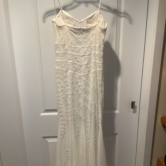 Cache Wedding/Special Occasion Dress - Picture 6 of 8